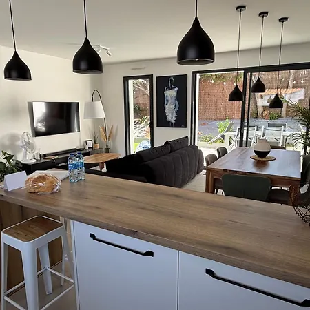 Maison Neuve Avec Jardin Plages A 11 Min Calme Et Confort Holiday home