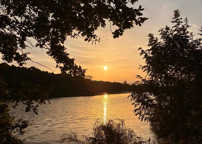 New House With Garden - Beaches 11 Min Away 莱居永叙尔维